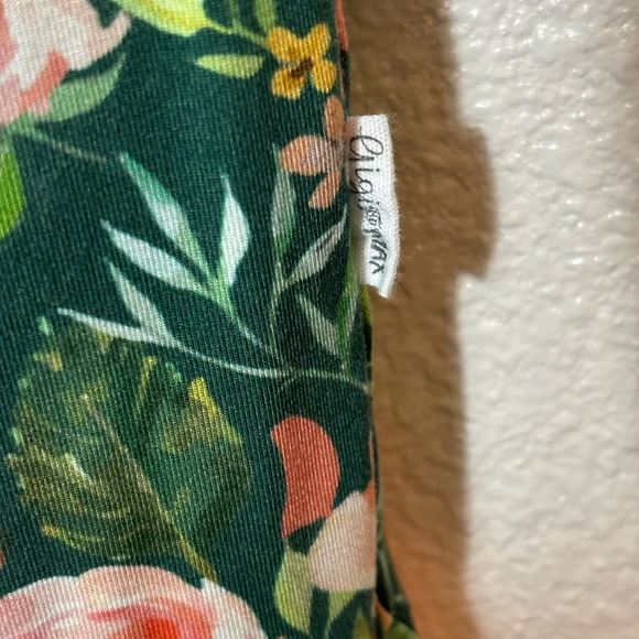 Gigi & Max Floral Newborn Sleeper PJs One Piece Sz NB | baby | ruffles | button - Picture 5 of 8